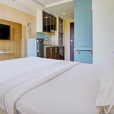 Oyo Life 93170 Apartement Gateway Cicadas By Mr Pro Bandung Bagian luar foto