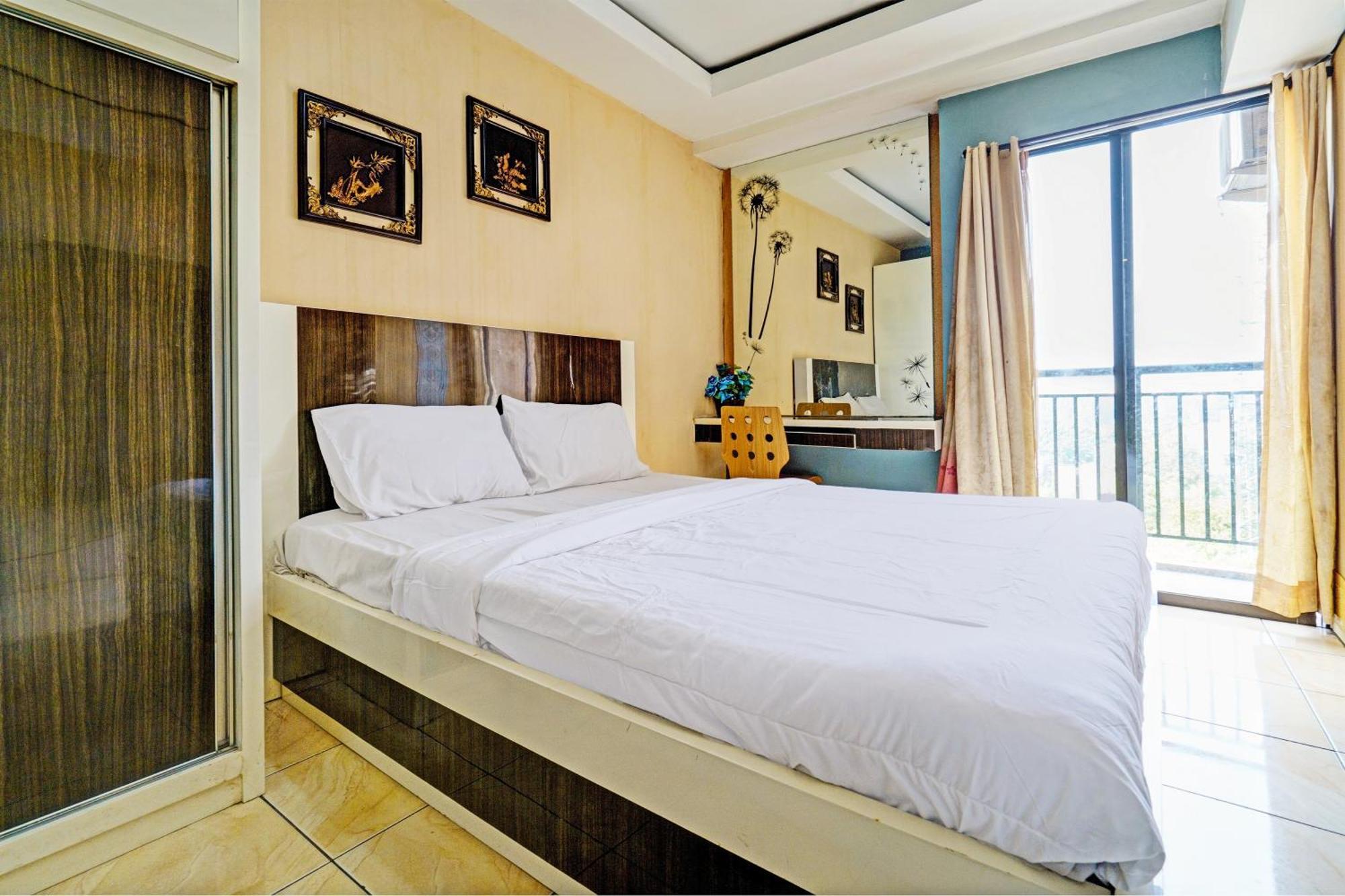 Oyo Life 93170 Apartement Gateway Cicadas By Mr Pro Bandung Bagian luar foto