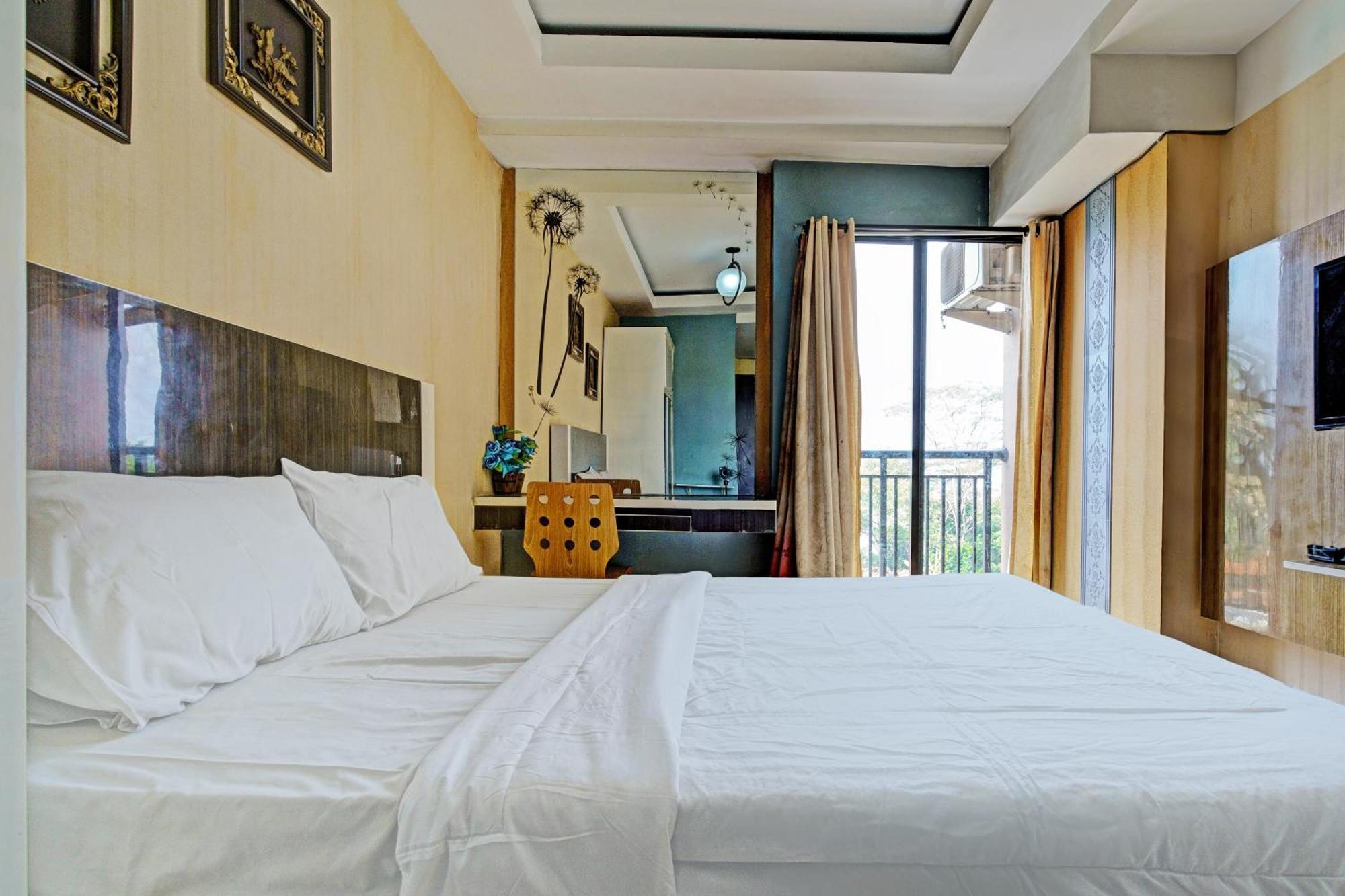 Oyo Life 93170 Apartement Gateway Cicadas By Mr Pro Bandung Bagian luar foto